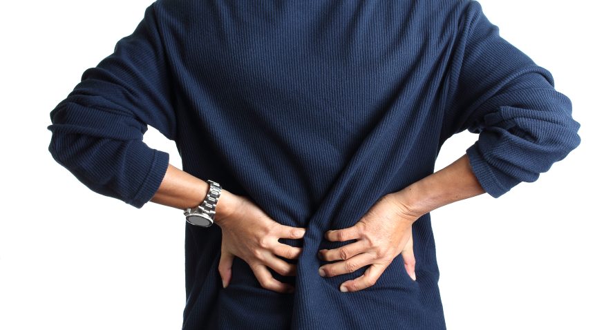 man with kidney cancer experiencing back pain