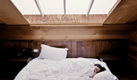 girl sleeping well in a comfortable mattress